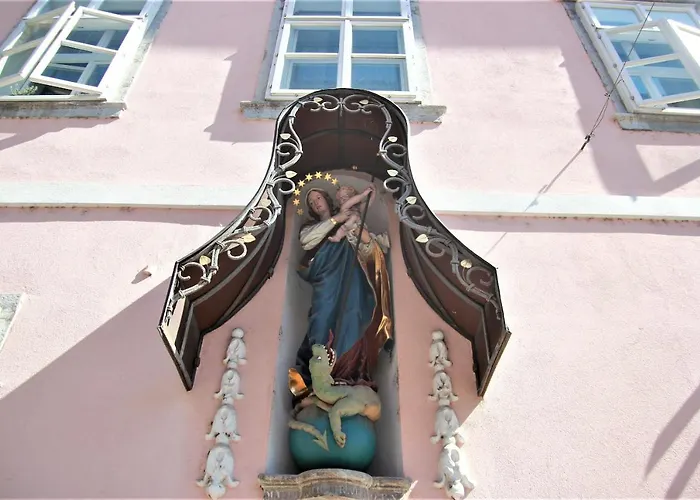 Apartament Pink House *